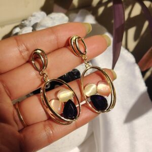 Oval crystal drops Earrings