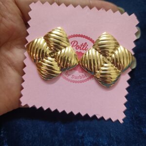 Golden stud