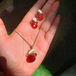 Ruby Aura Pendant set