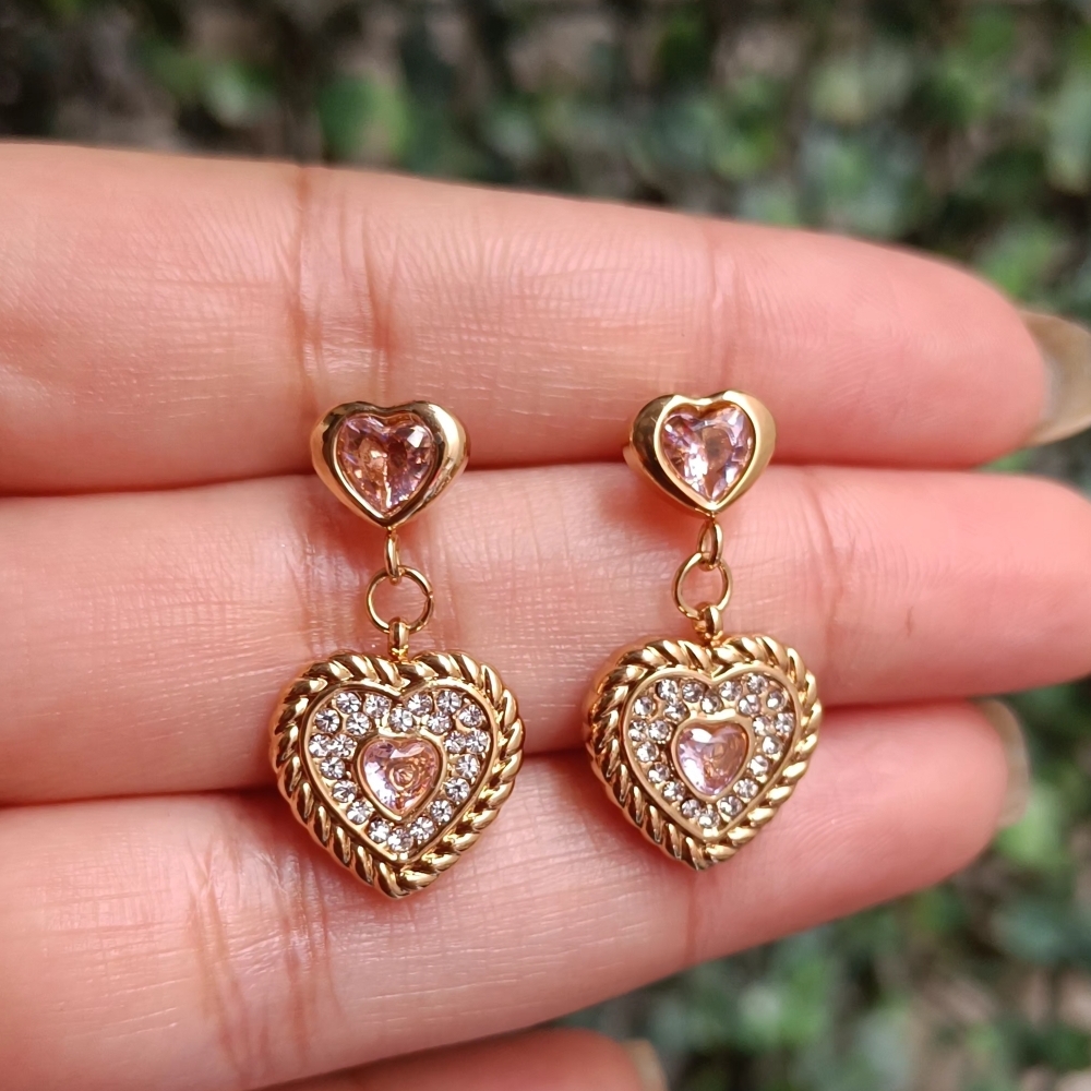 heart shaped Anti Tarnish earrings pink