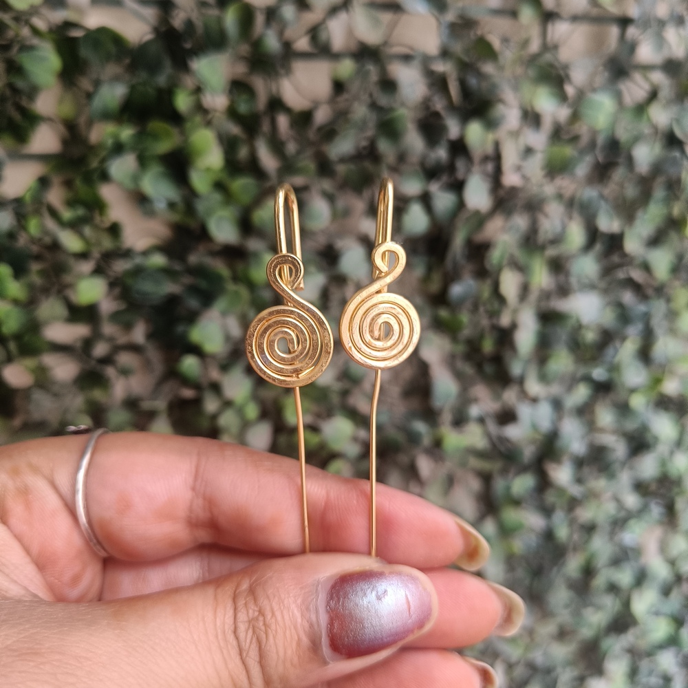 Spiral golden brass bugadi earrings